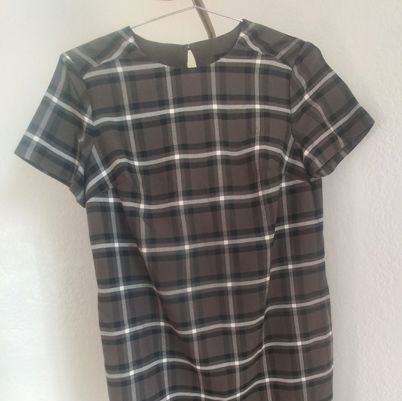 Banana Republic Plaid Shift Dress NEVER WORN! - Picture 1 of 1
